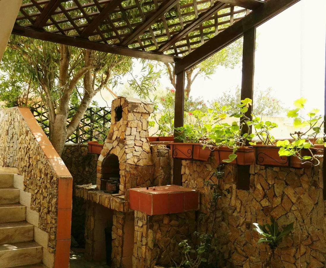 Bilocale Il Geraneo Villa Villasimius Bagian luar foto